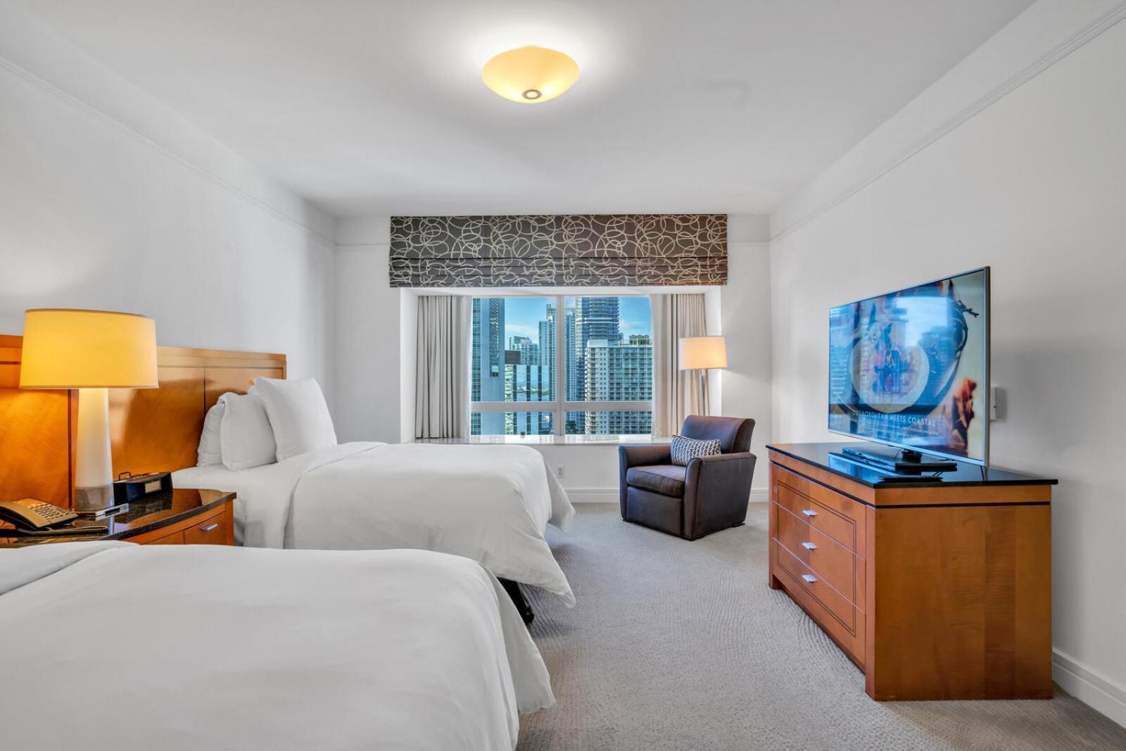 Apartahotel Private 2Bed - 2Bath Ocean View Suite Four Seasons Hotel- Four Seasons Miami *