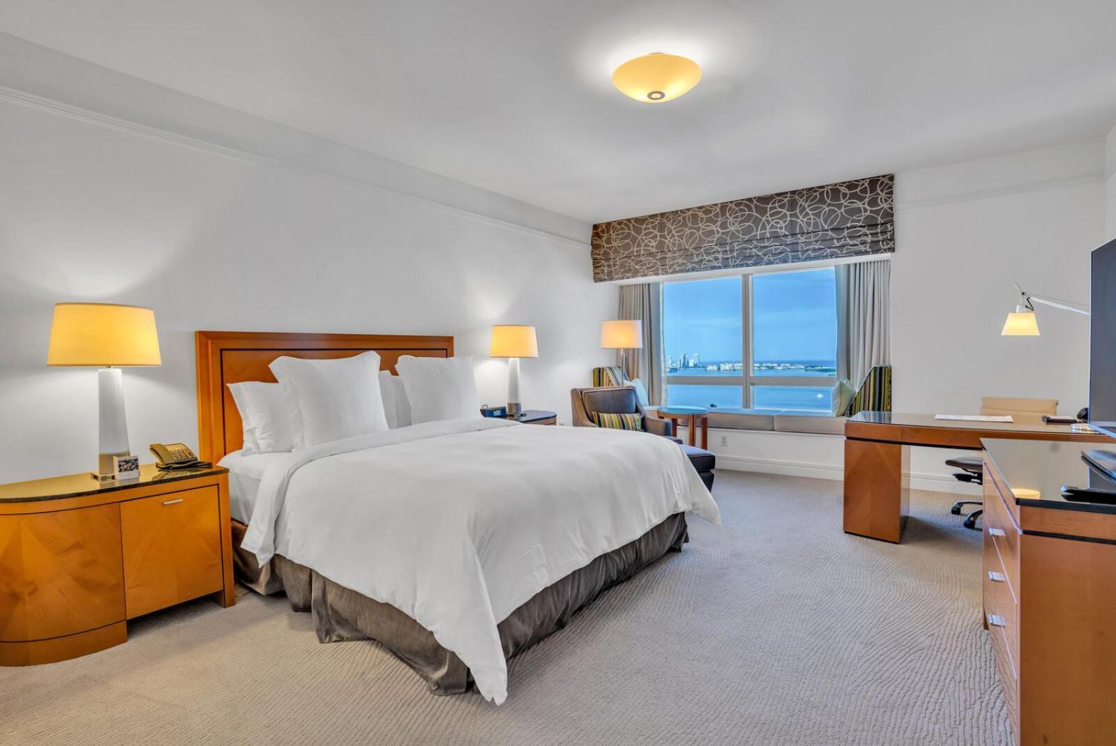Apartahotel Private 2Bed - 2Bath Ocean View Suite Four Seasons Hotel- Four Seasons Miami Miami